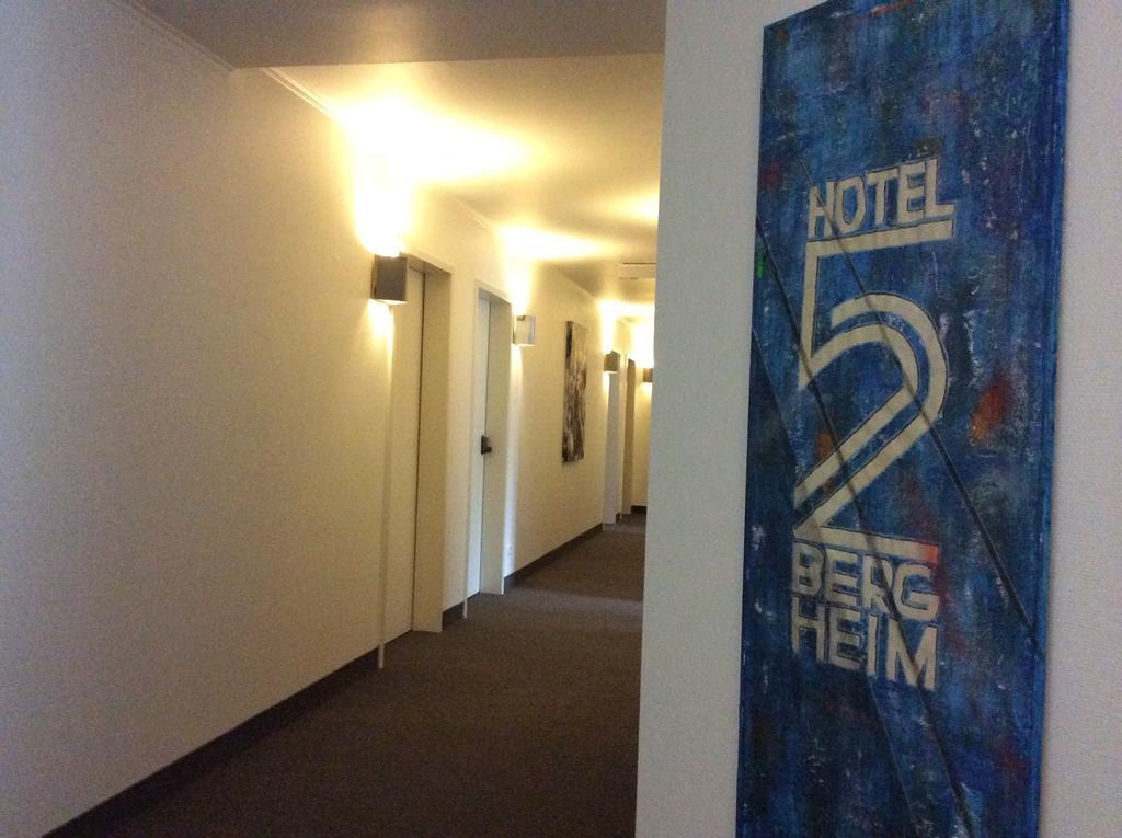 برغهايم Hotel52 Bergheim المظهر الخارجي الصورة